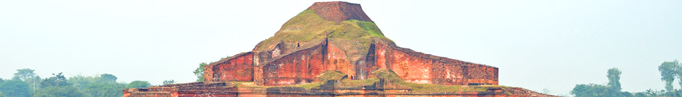 Ruines du Vihara Bouddhique de Paharpur